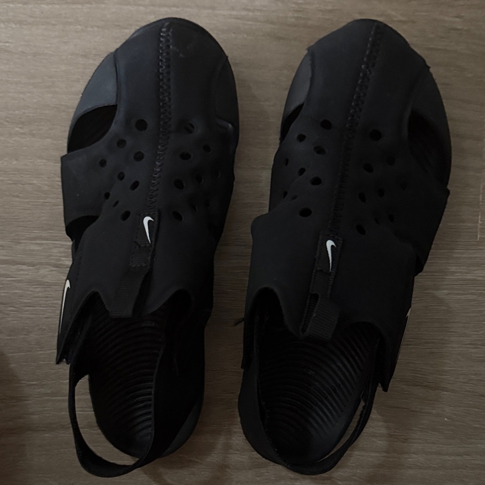 Nike Sunray Black 2Y